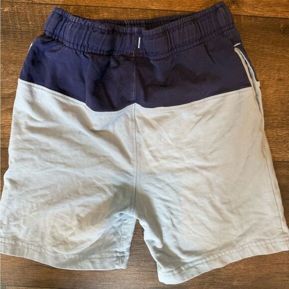 Tommy Bahama Blue and Gray Casual Shorts - Picture 3 of 7